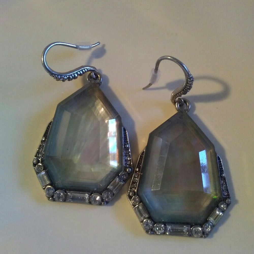 Chloe + Isabel | Drop Earrings